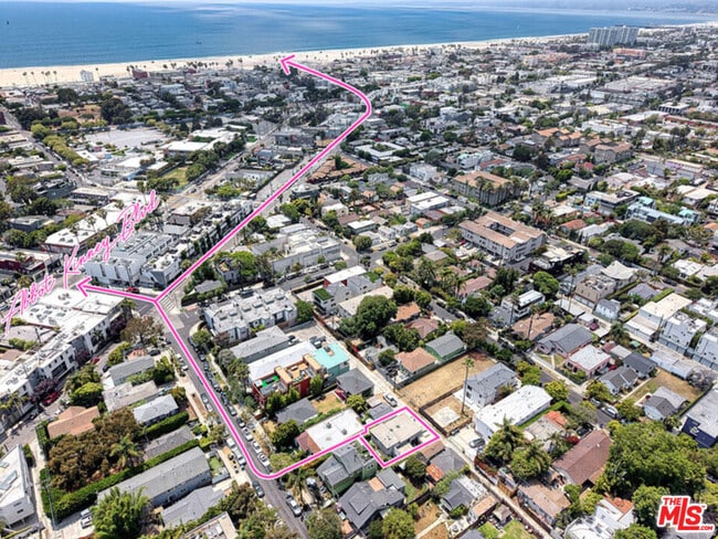 Photo - 519 1/2 San Juan Ave