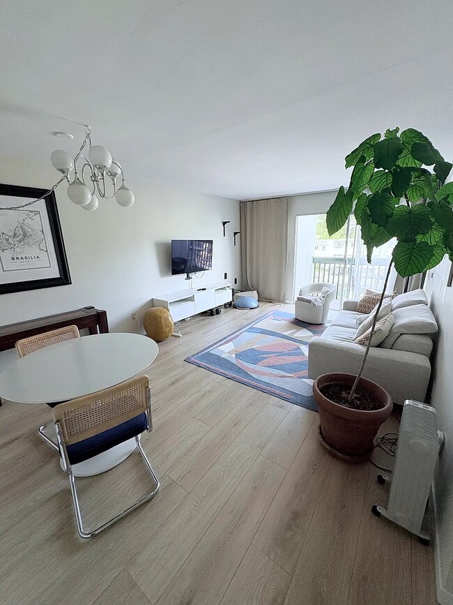 Photo - 4060 Huerfano Ave Unit 313