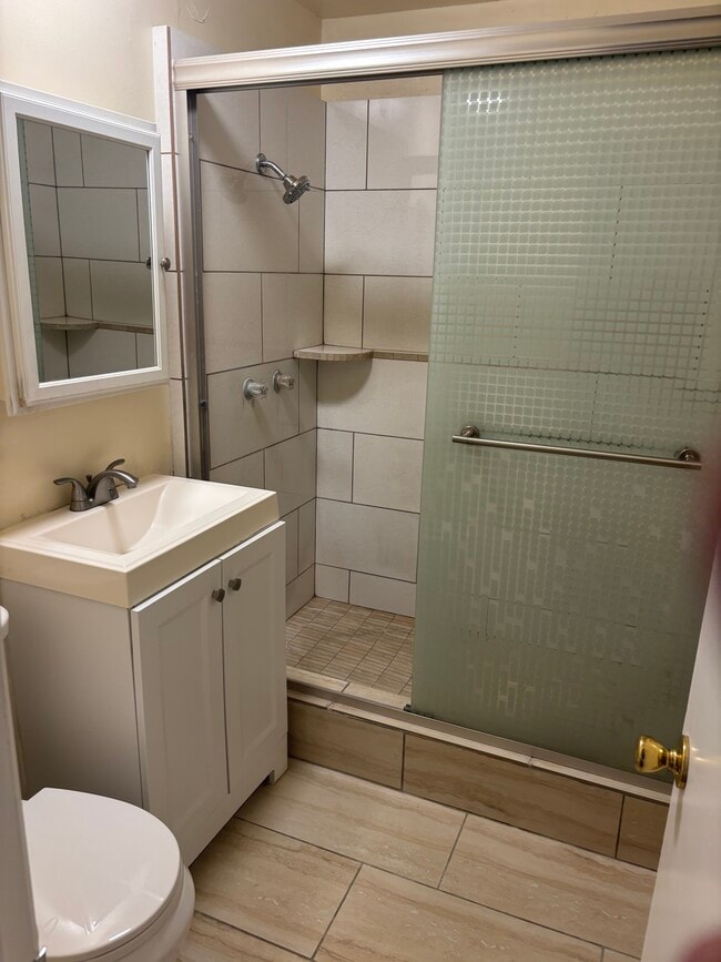 Photo - 15903 Halldale Ave Unit 1