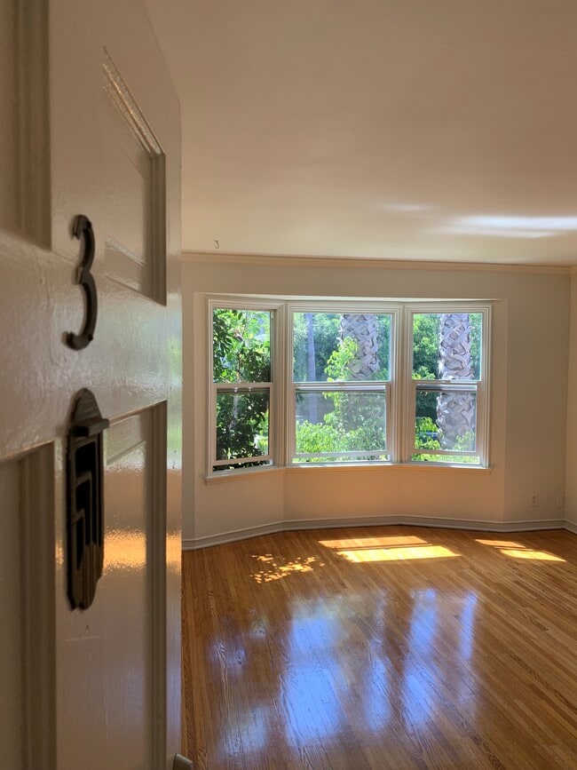 Photo - 416 N Doheny Dr Unit #3