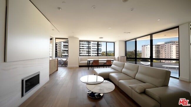 Building Photo - 10430 Wilshire Blvd Unit 603