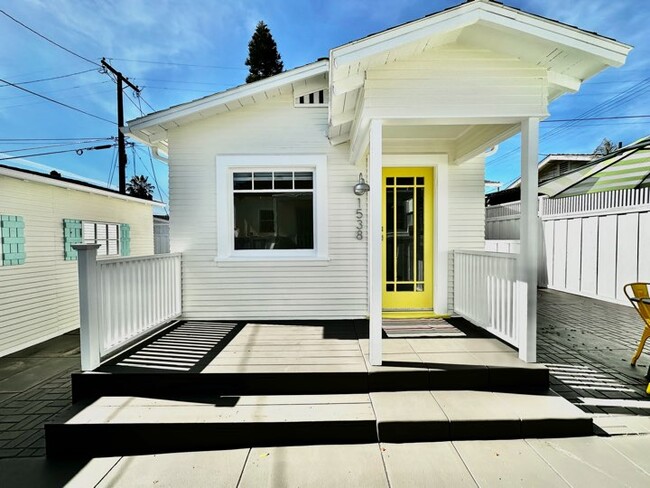Building Photo - 1538 33rd St