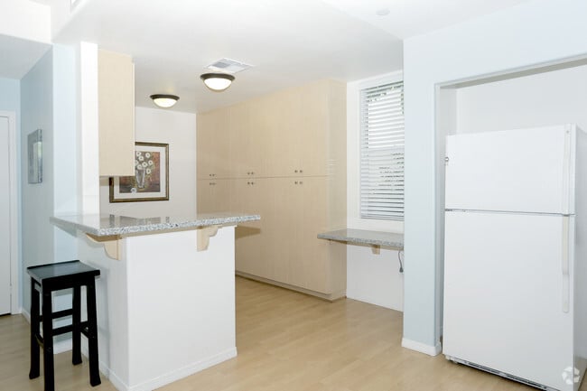 Photo - The Magnolia at Sherman Oaks