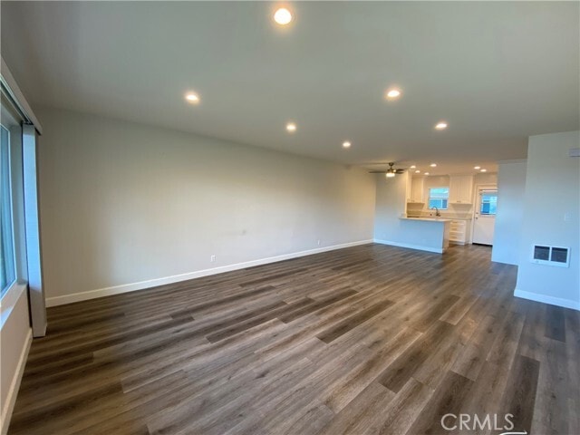 Photo - 665 W 34th St Unit 3