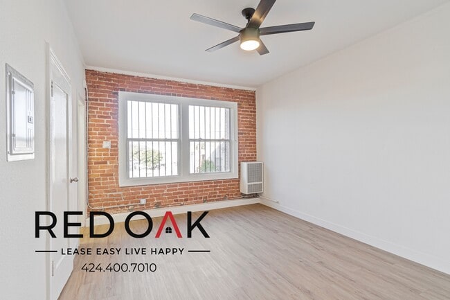 Photo - 245 N Kenmore Ave Condo Unit 105