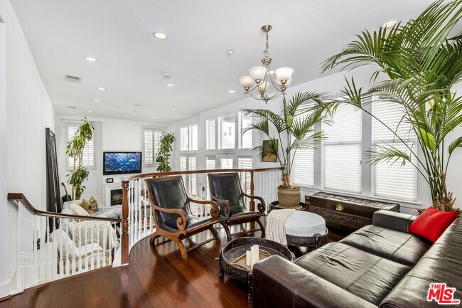 Photo - 6021 Dawn Crk