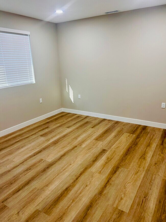 Photo - 731 S Bonnie Beach Pl