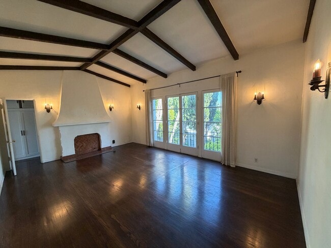 Photo - 622 N Plymouth Blvd Unit 9