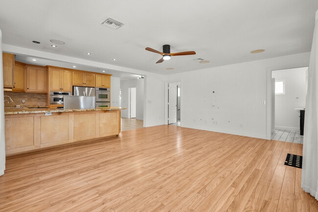 Photo - 4576 Adam Rd