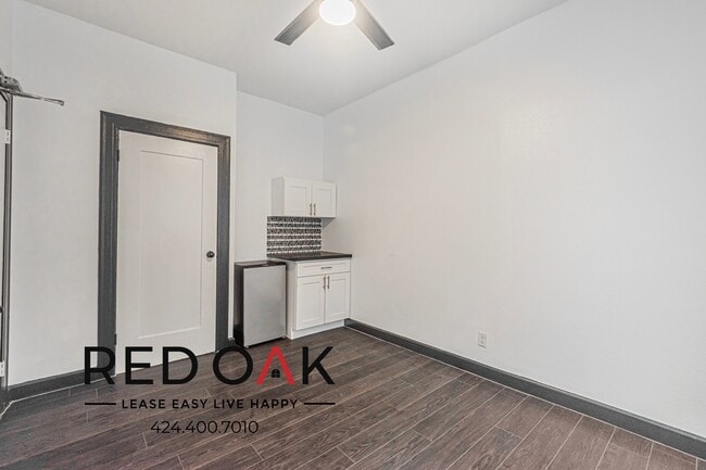 Photo - 5849 Sunset Blvd Unit 214