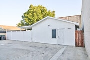 Photo - 606 E Realty St Apartment Unit 606 1-2