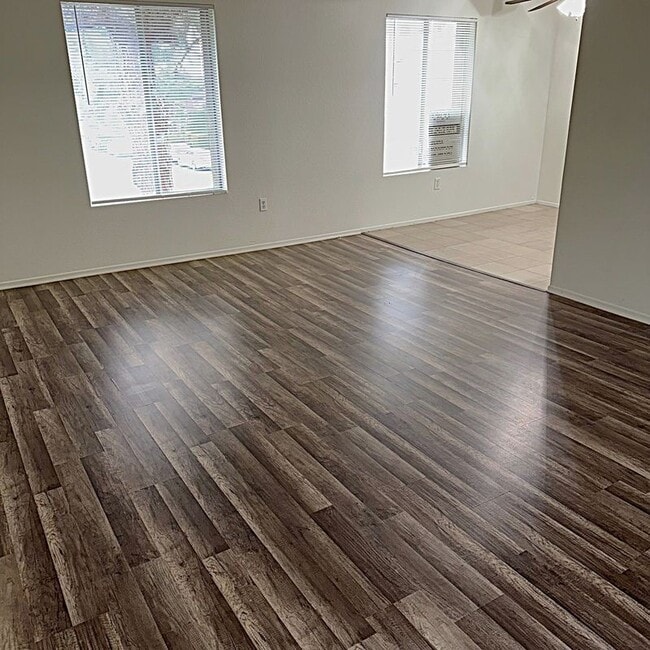 Photo - 420 E Blueridge Ave