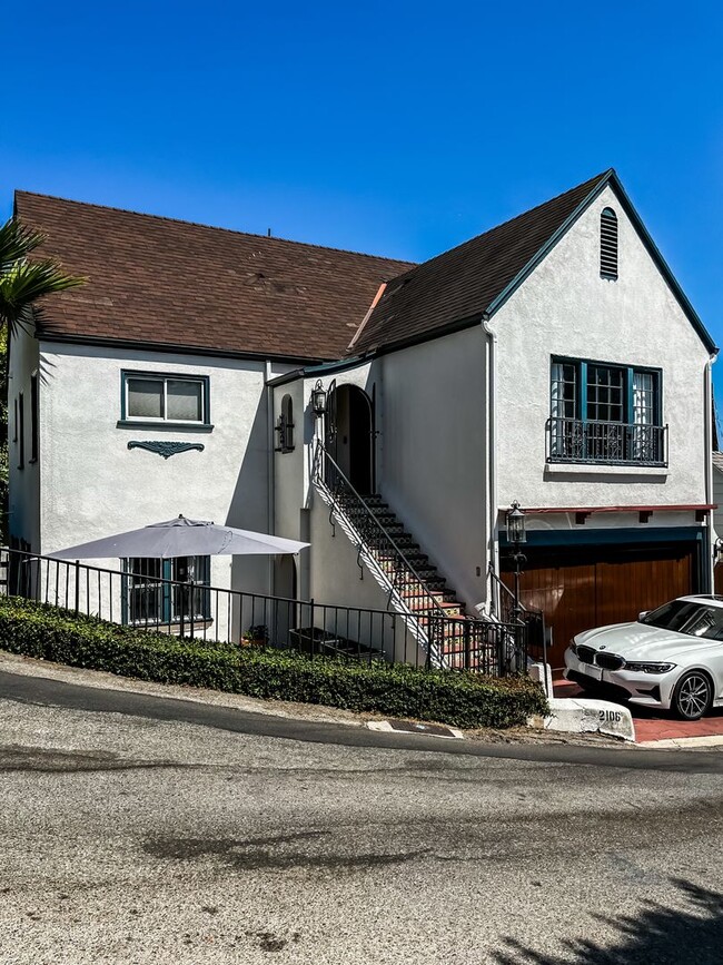 Photo - Unfurnished Light Filled Modern Spanish Home in Hollywood Hills