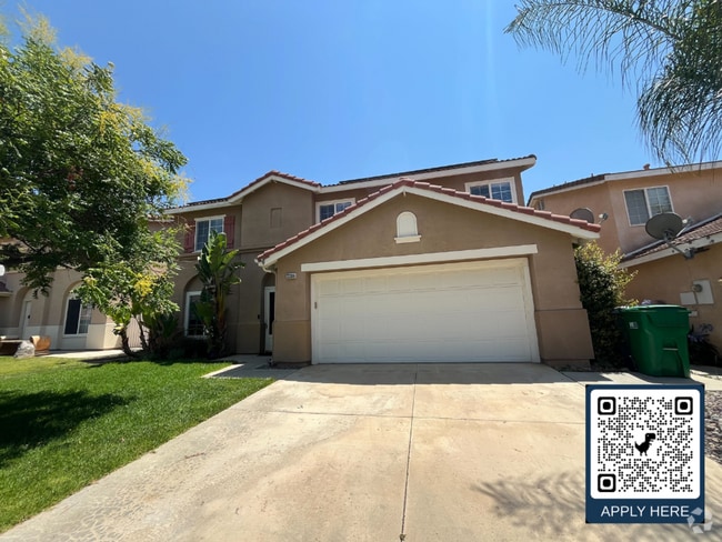 Building Photo - Upgraded 4-Bedroom + Loft With Pool in the...