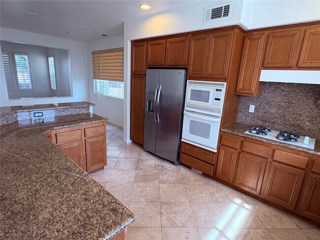 Photo - 24 Country Walk Dr