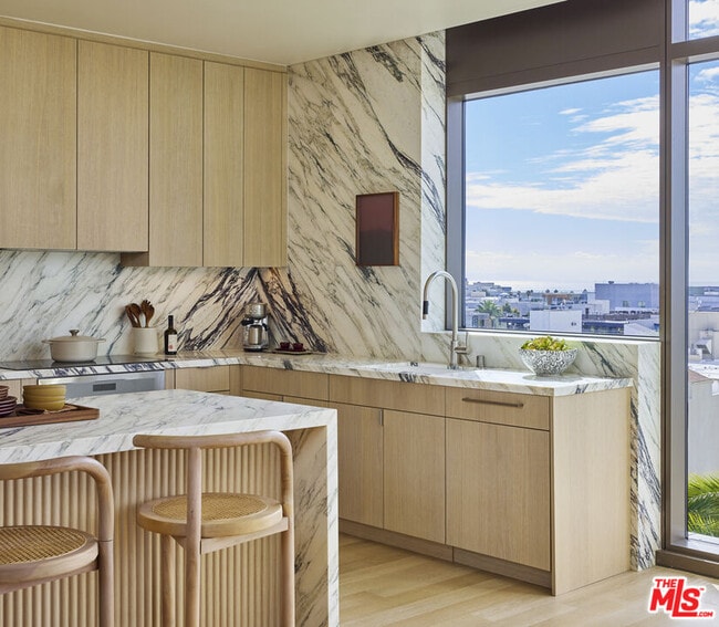 Building Photo - 700 Broadway Unit PH 722