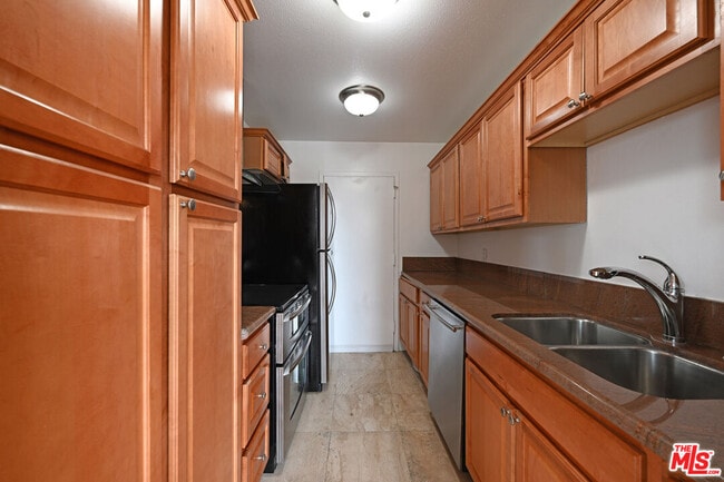 Photo - 100 S Doheny Dr Unit 424