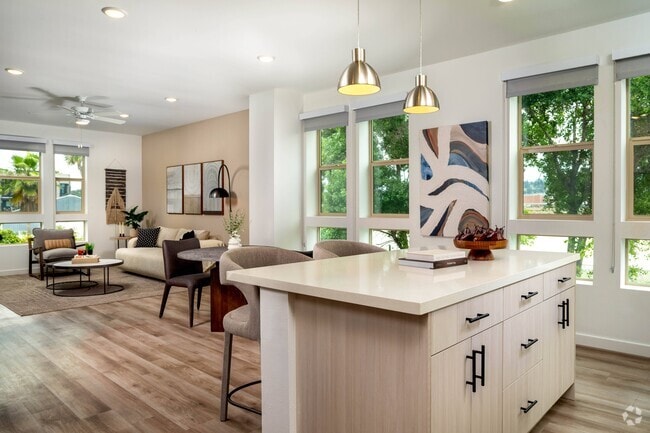 Building Photo - Lilian Frogtown Rental