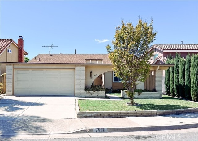 Photo - 7931 Carolyn Cir House