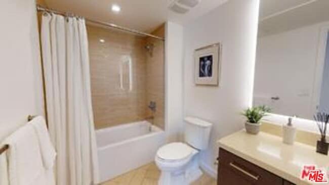 Photo - 3425 W Olive Ave Unit 205