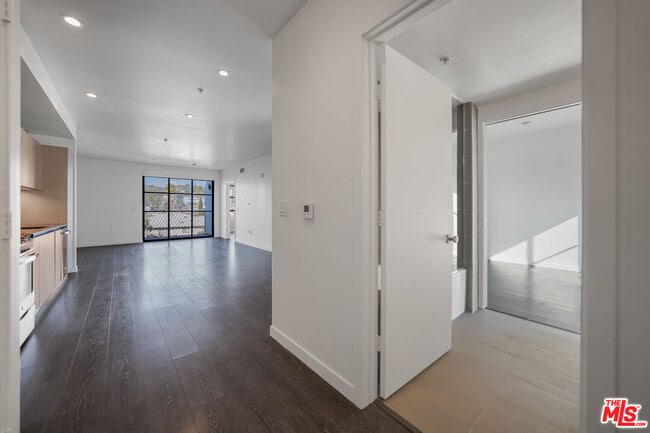 Photo - 5800 Harold Way Unit 317