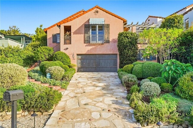 Photo - 260 High Dr