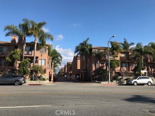 Building Photo - 21834 S Vermont Ave Unit 5