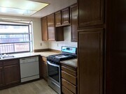 Kitchen - 5339 Peck Rd Unit A