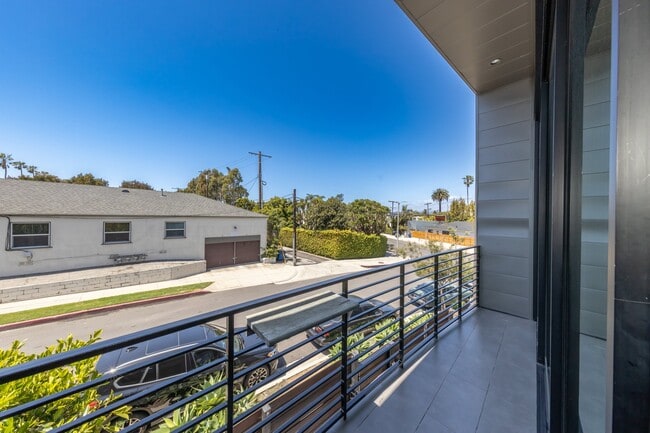Photo - 2506 Wilson Ave