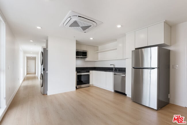 Photo - 8561 Belmont St Unit 2