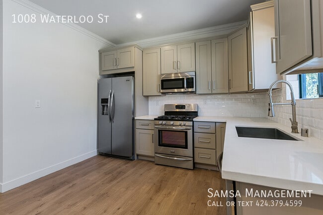 Photo - 1008 Waterloo St