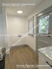 Photo - 656 Poli St