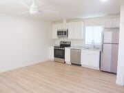 Photo - Center (267) North Apartment Unit Center (269) North