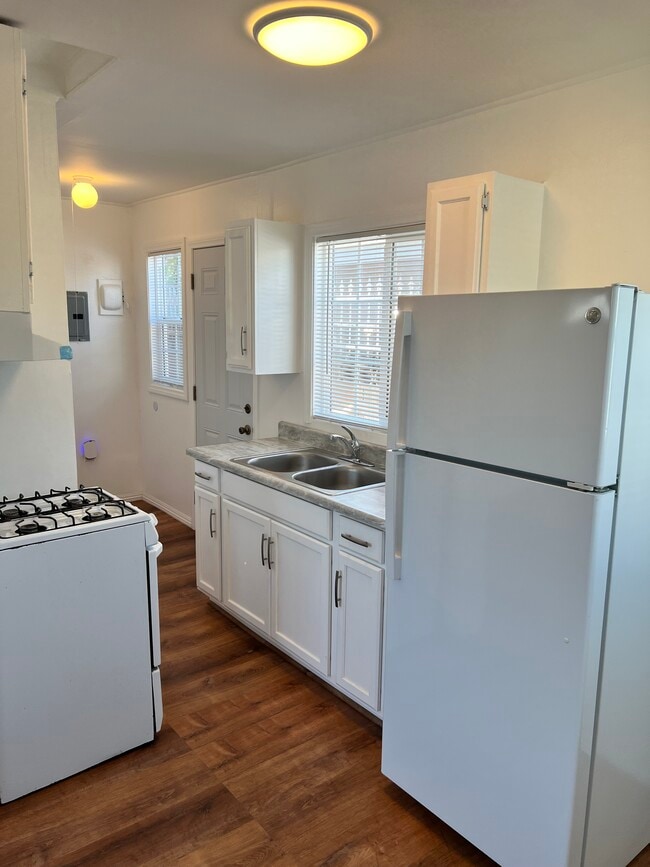 Photo - 6337 Long St