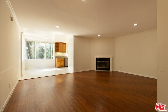 Photo - 1233 Barry Ave Unit 105