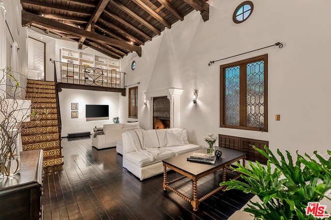 Photo - 1471 Havenhurst Dr Unit 7