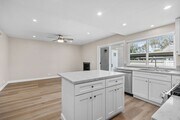 Photo - Large Modern Renovated 3 Bedroom 2.5 Bath ... Townhome