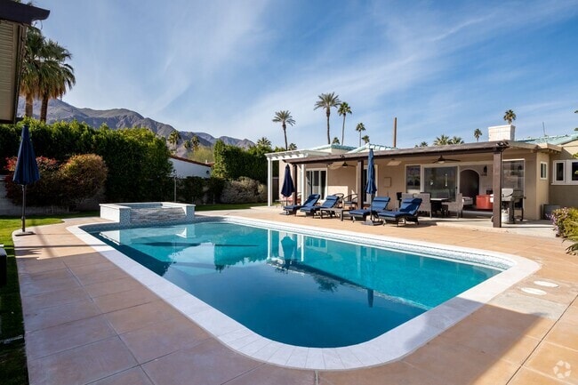 Building Photo - Movie Colony Oasis - Peaceful, Walk to Dow... Rental