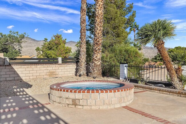Photo - 64635 Vardon Ct