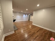 Photo - 18148 Hartland St