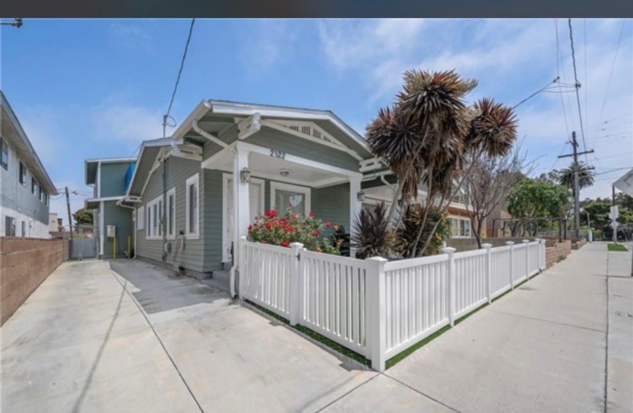 Photo - 2322 S Grand Ave