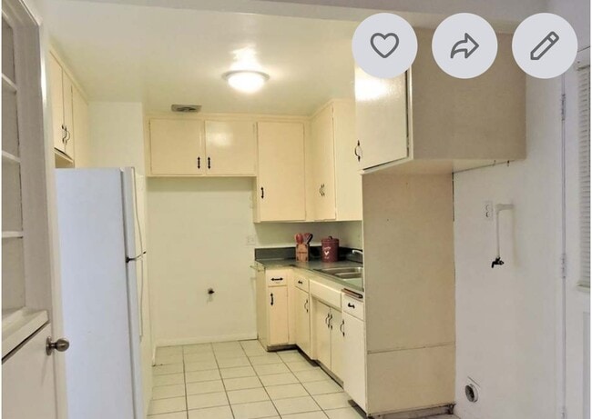 Photo - 7451 Colombia Dr