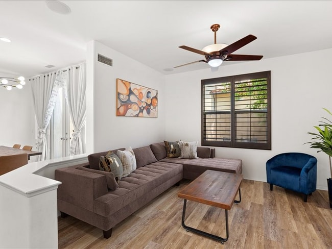 Photo - 121 Alhambra