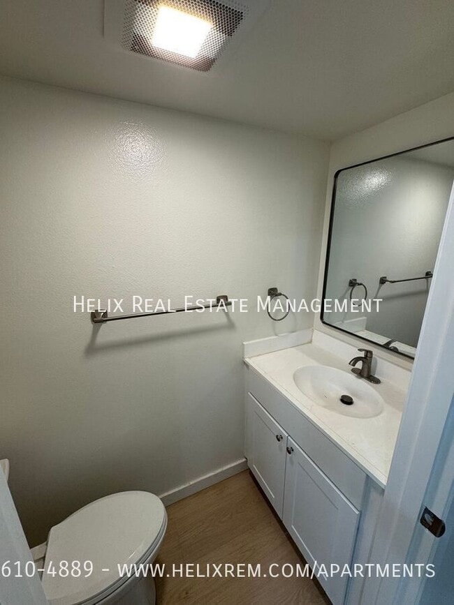 Photo - 1933 E Villa St