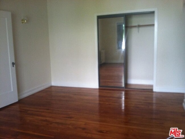 Photo - 630 S Kenmore Ave