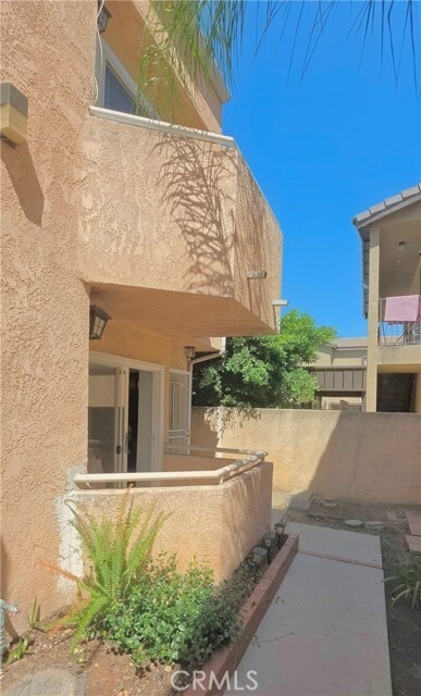 Building Photo - 15311 Gundry Ave Unit 23