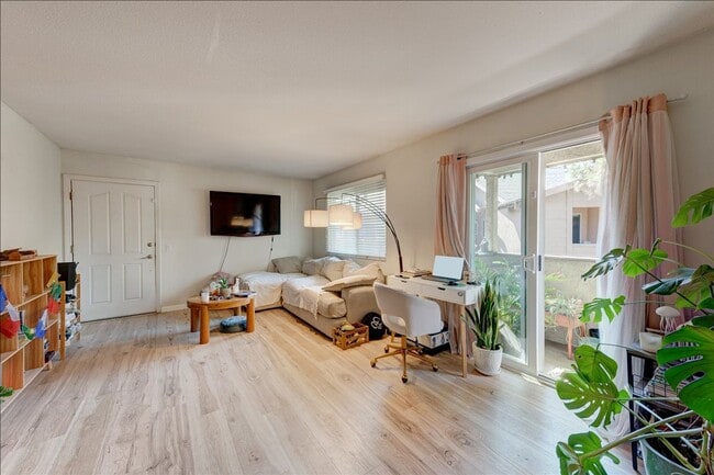 Building Photo - 510 Calle Montecito Rental