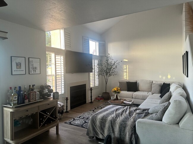 Photo - 711 S Tourmaline Ct