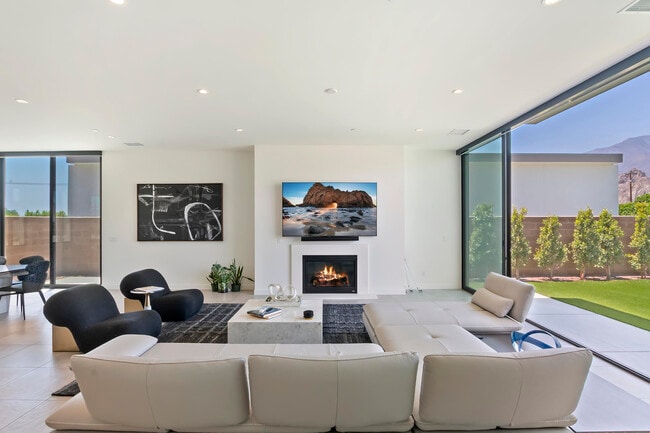 Photo - 57939 Santo Thomas