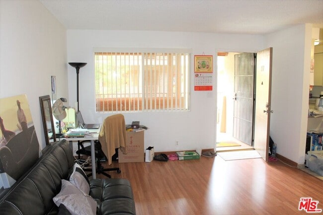 Building Photo - 2501 W Redondo Beach Blvd Unit 237